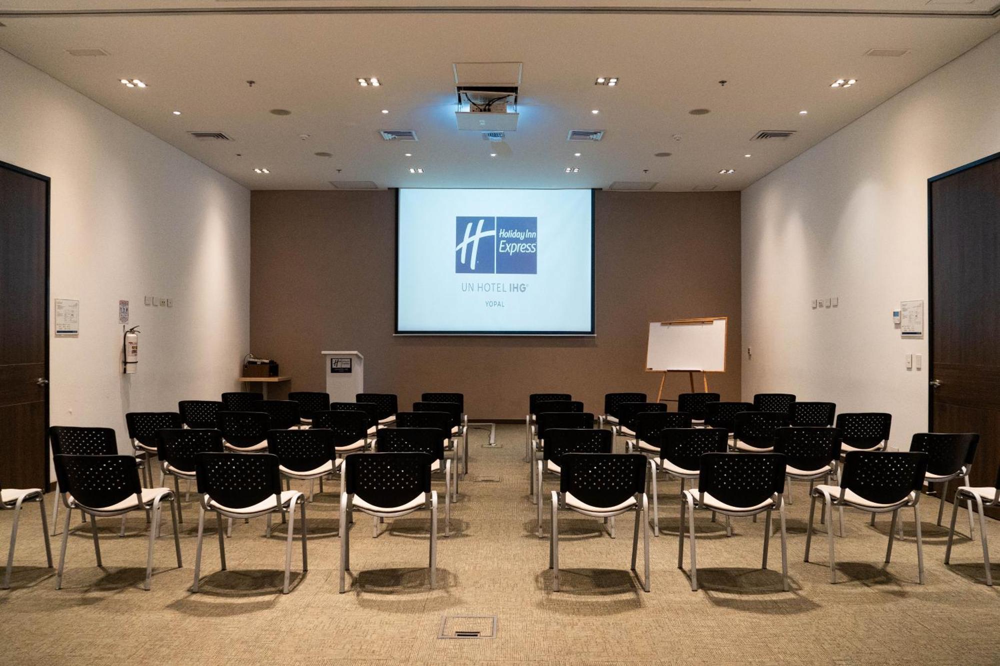 Holiday Inn Express Yopal By Ihg Екстер'єр фото