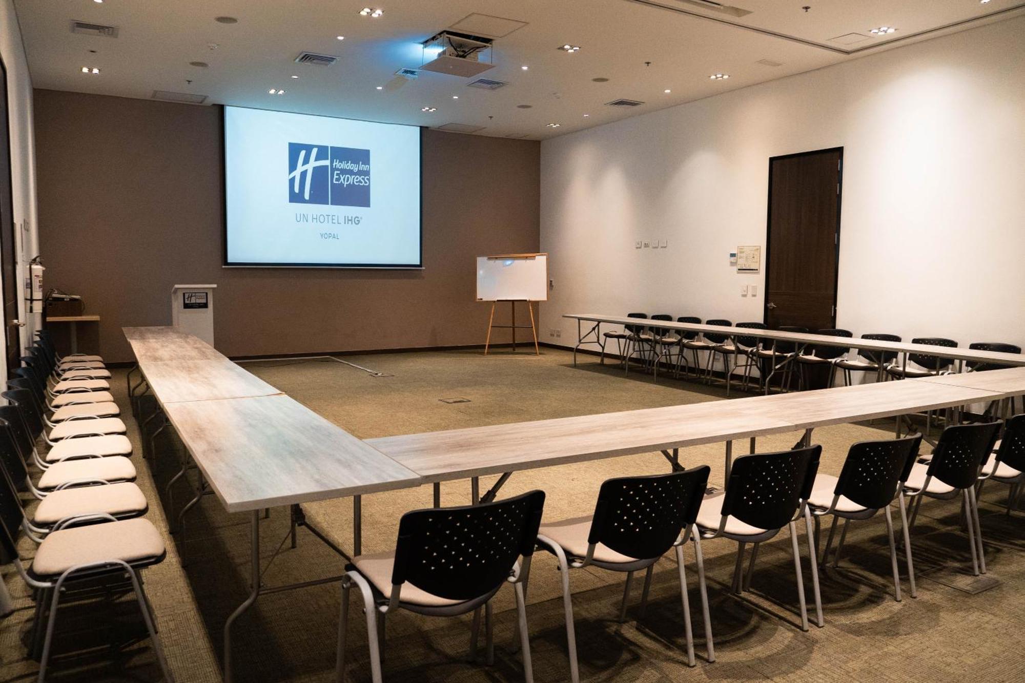 Holiday Inn Express Yopal By Ihg Екстер'єр фото