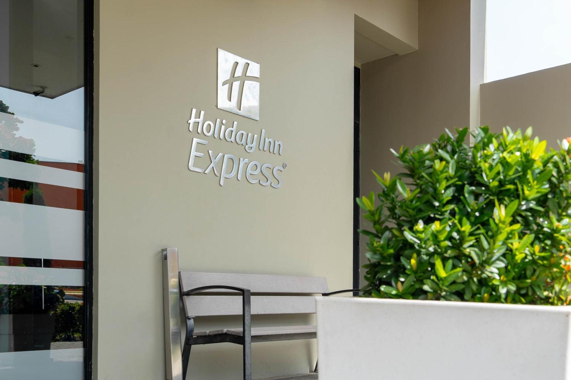 Holiday Inn Express Yopal By Ihg Екстер'єр фото